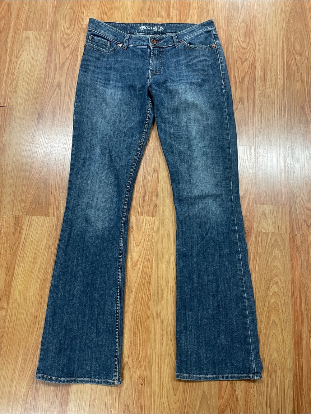 woman’s vintage bootcut jeans